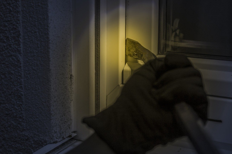 Keine Chance für Einbrecher: Eigentum in der dunklen Jahreszeit schützen